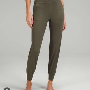 Lululemon Women's Olive Green Jogger Pants size 8